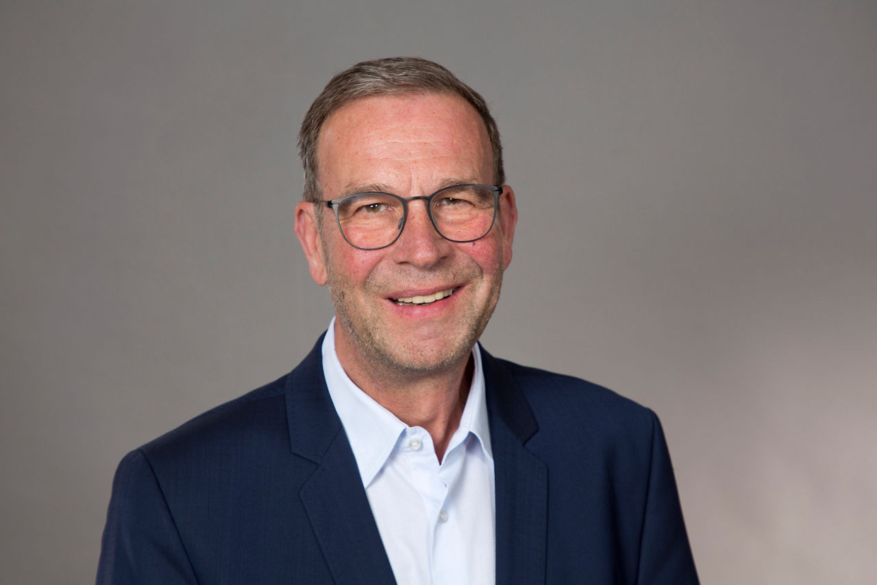 Dr. Ralf Siebein (Aufsichtsratsvorsitzender)