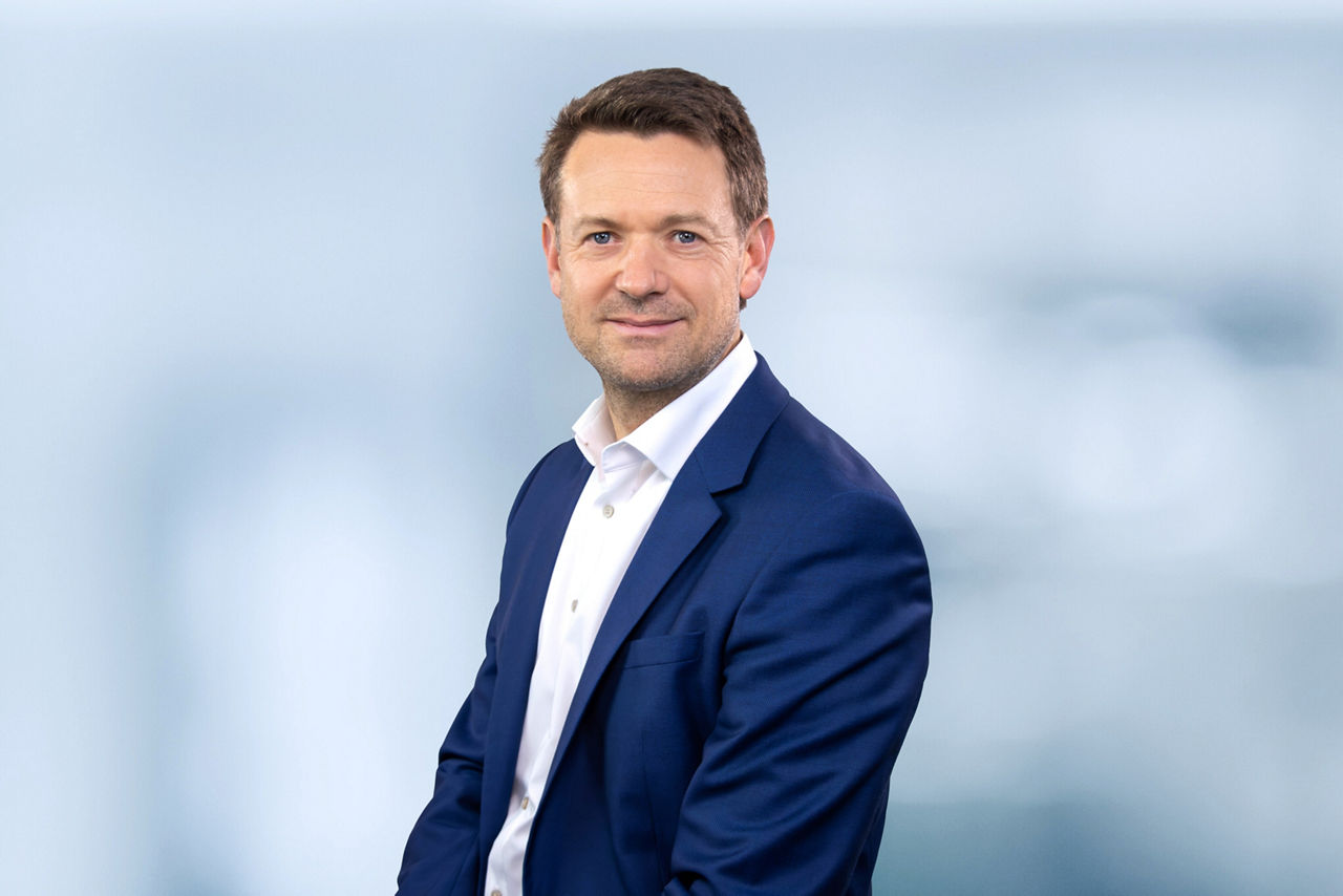 Dr. Daniel Sieben