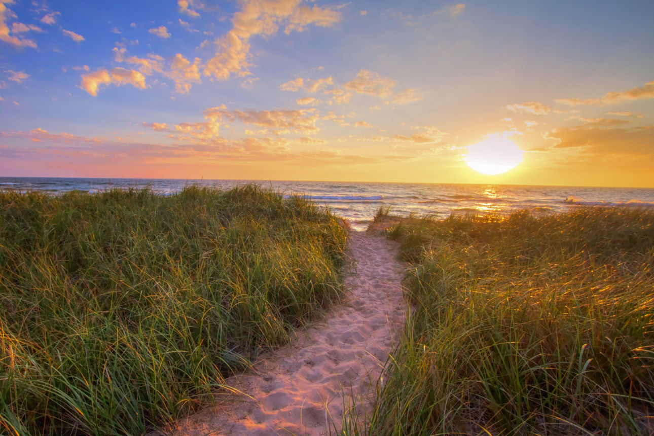 Sonnenaufgang am Strand