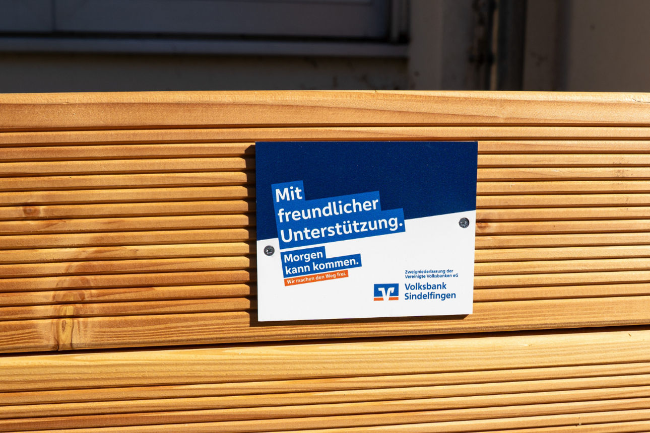 Volksbank-Schild in Großaufnahme