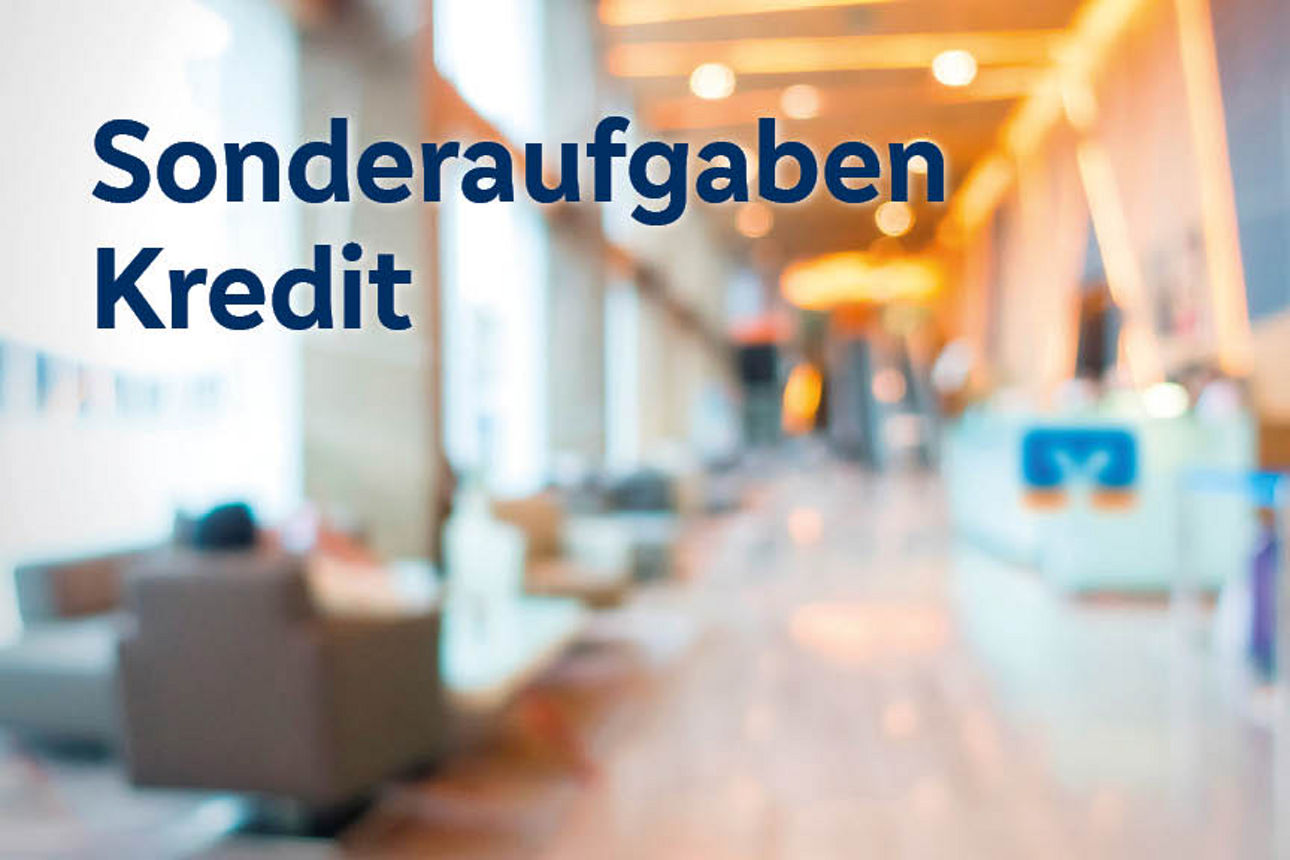 Verschwommener Hintergrund in einen Serviceraum für Kundinnen und Kunden