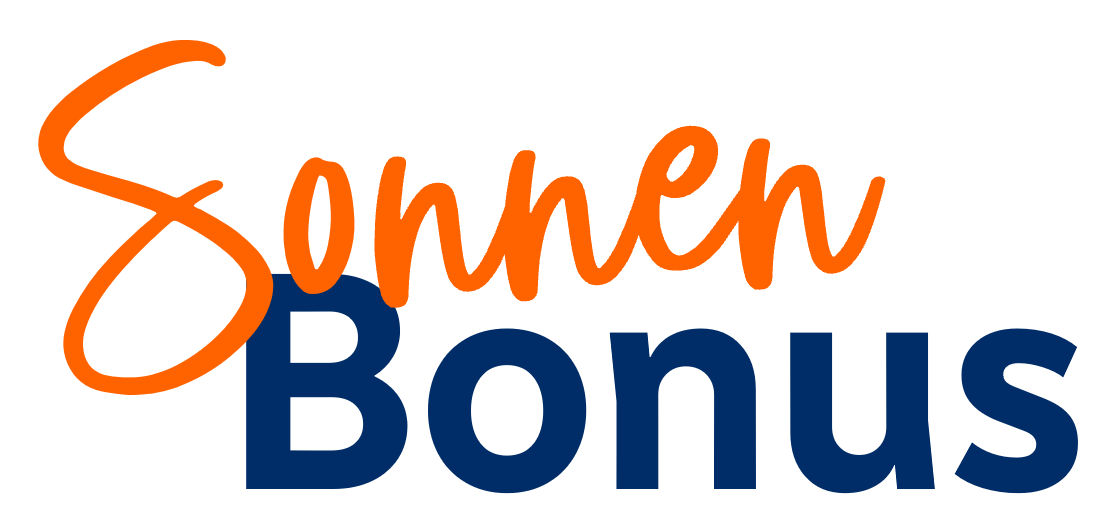 "Sonnenbonus" in oranger und blauer Schrift
