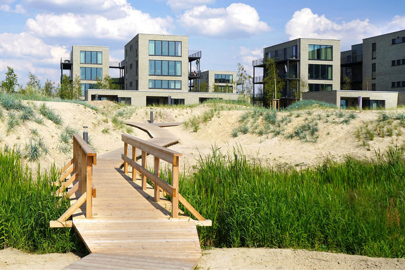 Bld vom Marissa Park am Dümmer - Häuser und eine Brücke sind zu sehen