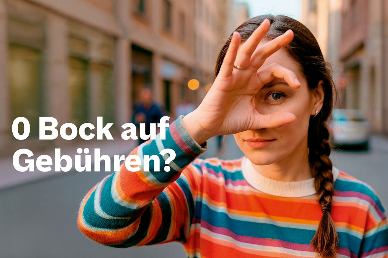 Frau zeigt mit den Fingern eine Null