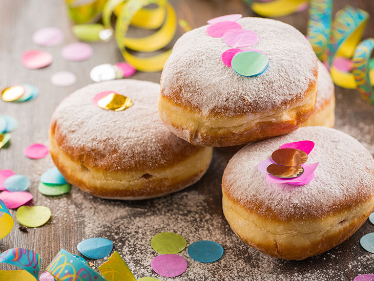 Drei Krapfen übereinander