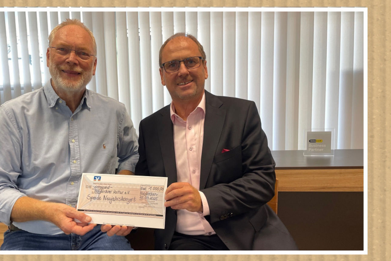 Übergabe Spendenscheck an Holzkirchner Kultur e.V.