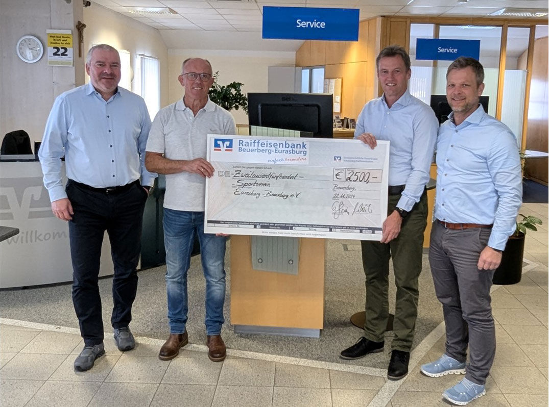 Spende der Raiffeisenbank Beuerberg-Eurasburg für die Jugendarbeit des Sportvereins Eurasburg-Beuerberg e.V. Der Sportverein 