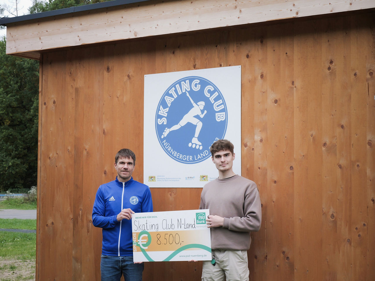 Spendenübergabe an den Skaing Club Nürnberger Land