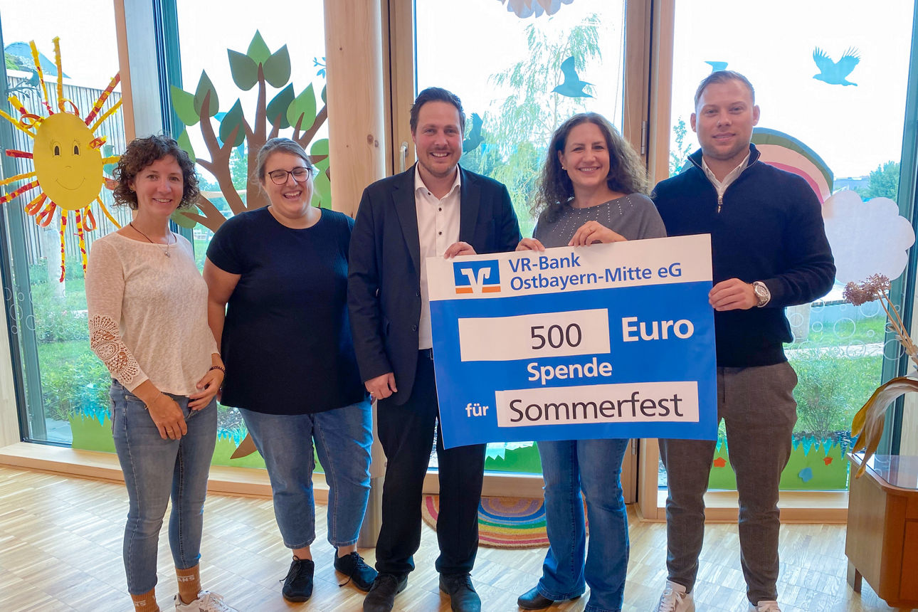 500 Euro Spende für das KiTa-Sommerfest