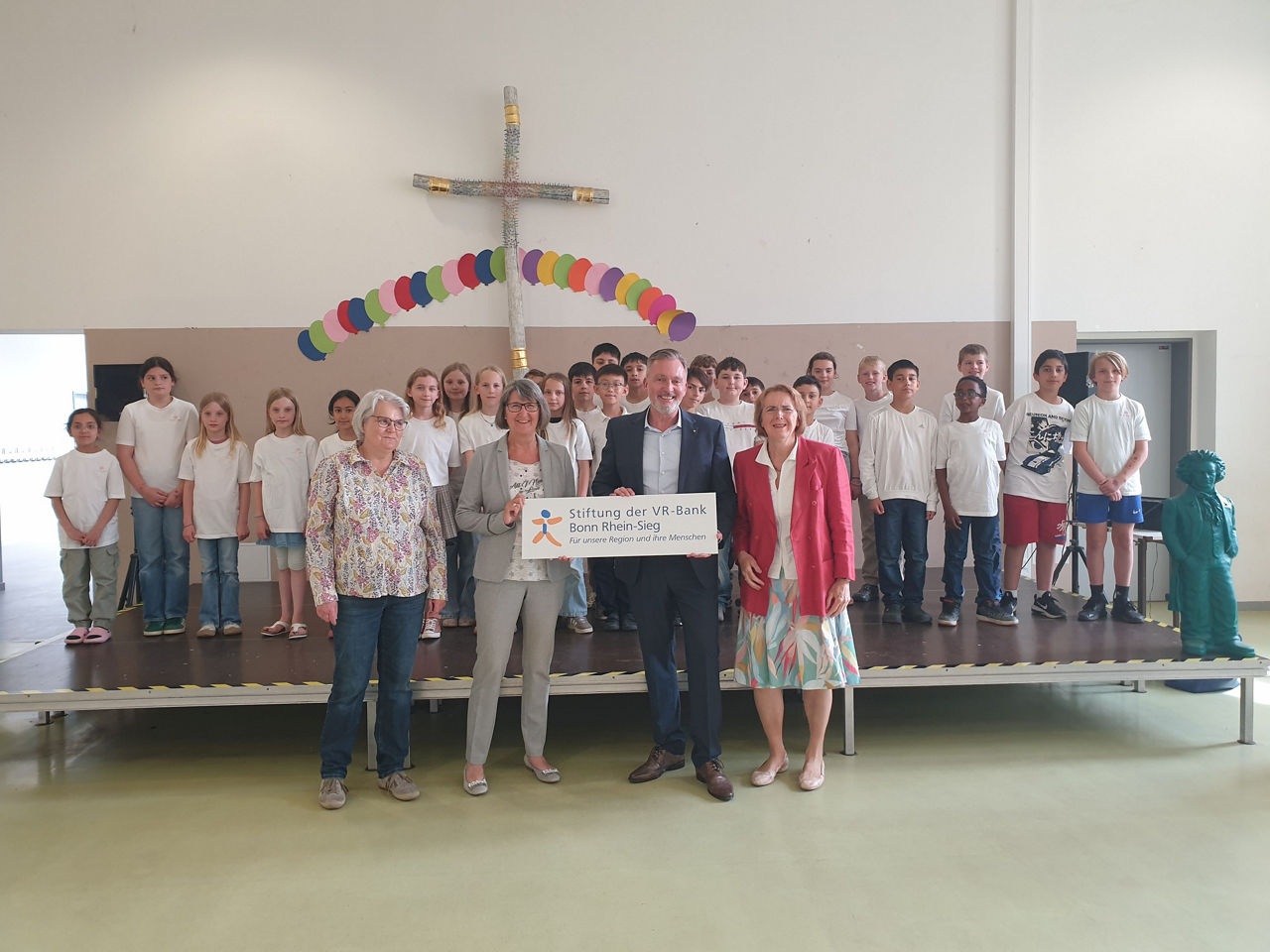 Spendenübergabe Grundschule Am Domhof Bonn