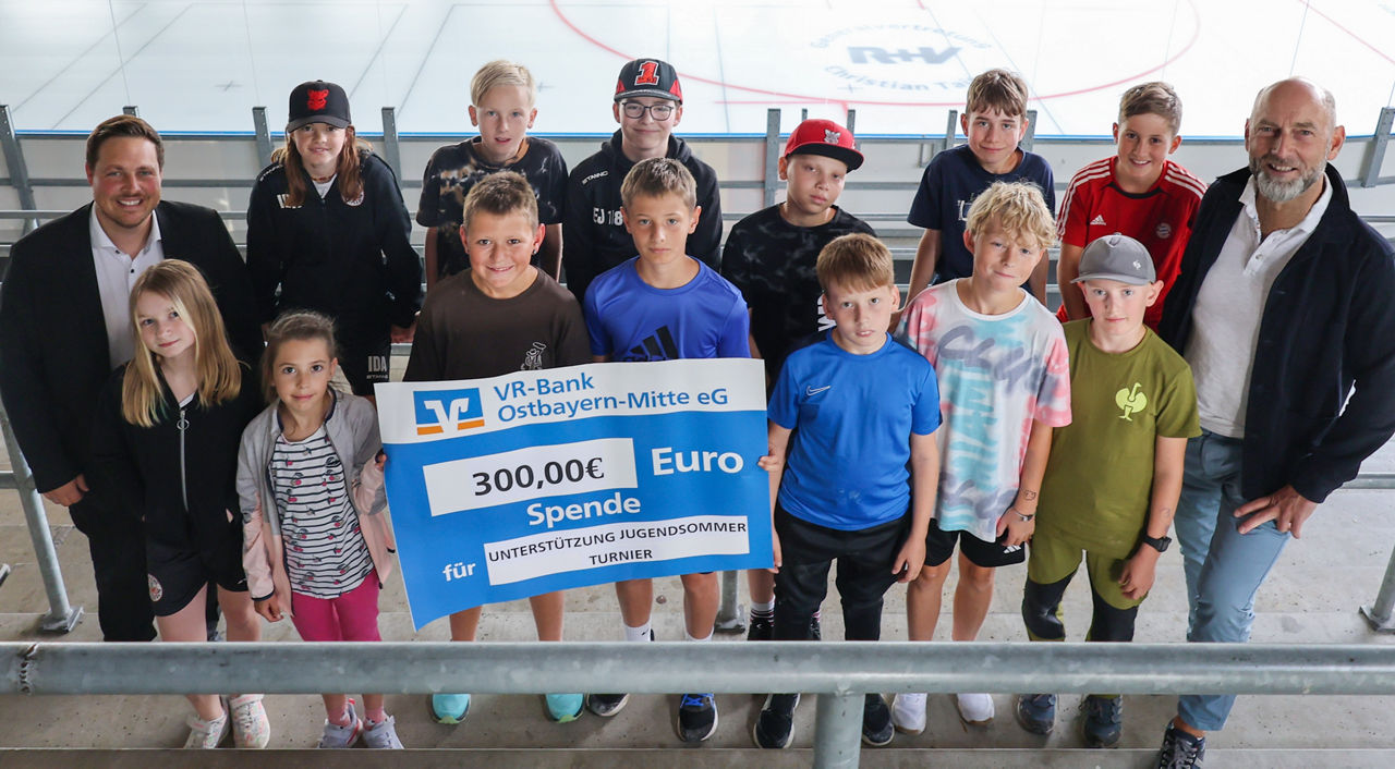 300 Euro Spende für den Nachwuchs