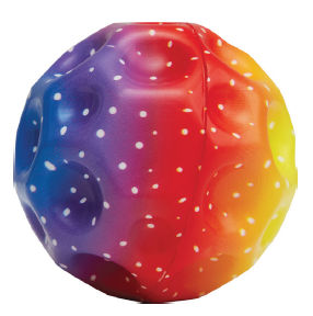 bunter Springball in den Farben blau, lila, rot, orange und gelb