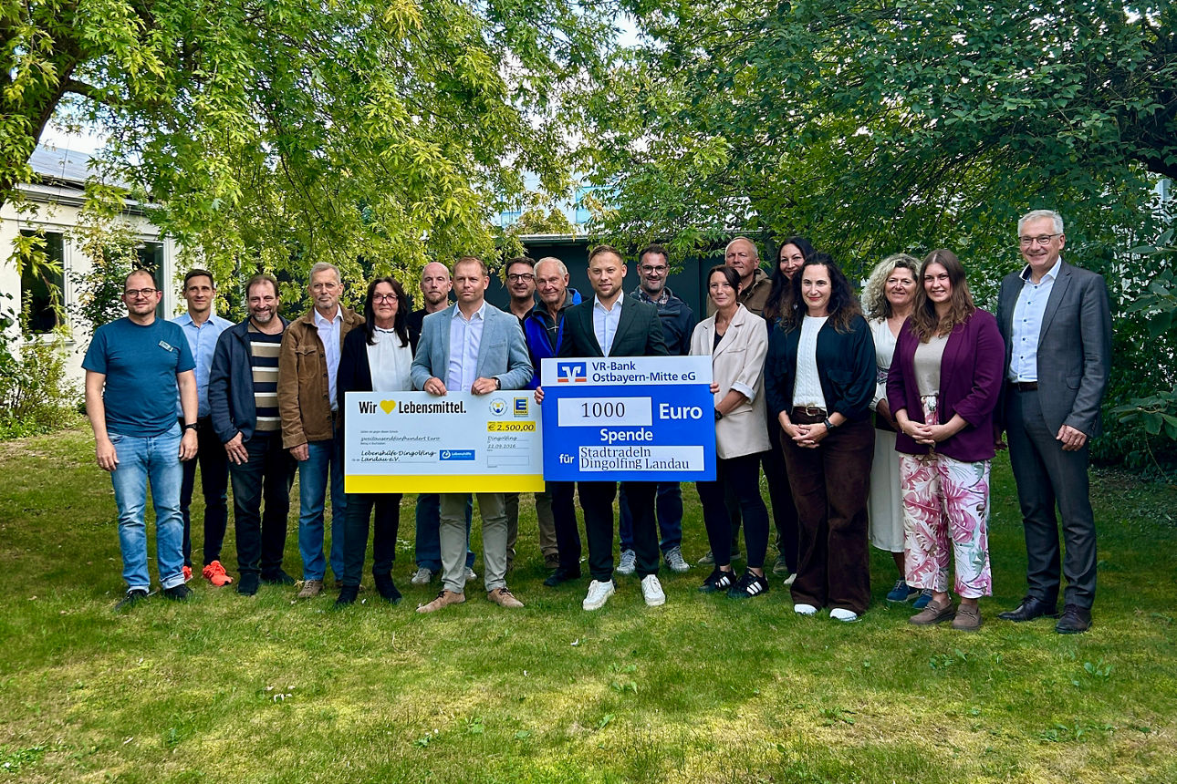 Übergabe Spende für Stadtradeln