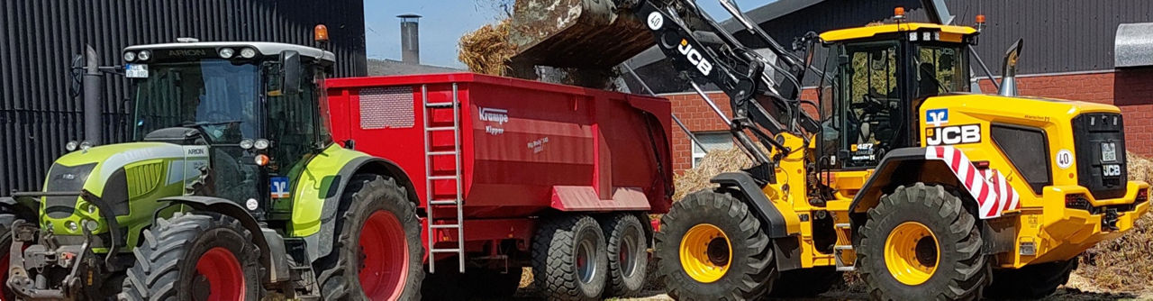 Stalldung, Kalk und Kompost streuen  mit Traktor und Frontlader