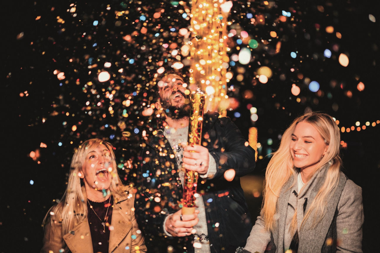 Auf uns, aufs neue Jahr und auf unsere Zukunft!