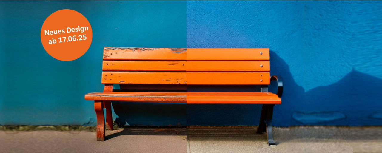 Orangene Bank vor blauem Hintergrund. Links ist die Bank alt und rechts neu