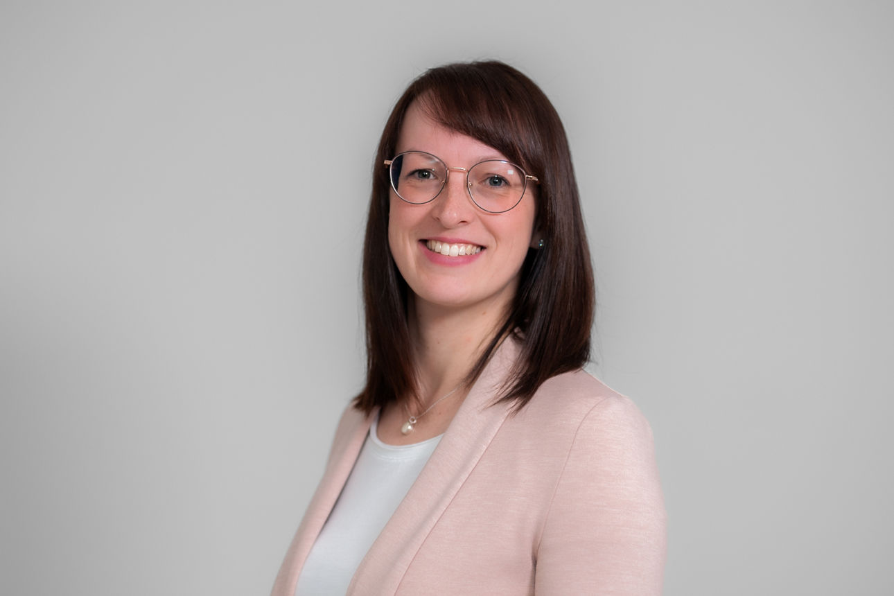 Gewerbliche Immobilienfinanzierung Stefanie Wolf Gewerbliche Immobilienfinanzierung Stefanie Wolf