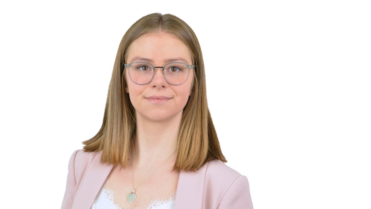  Lara Stiewe 
