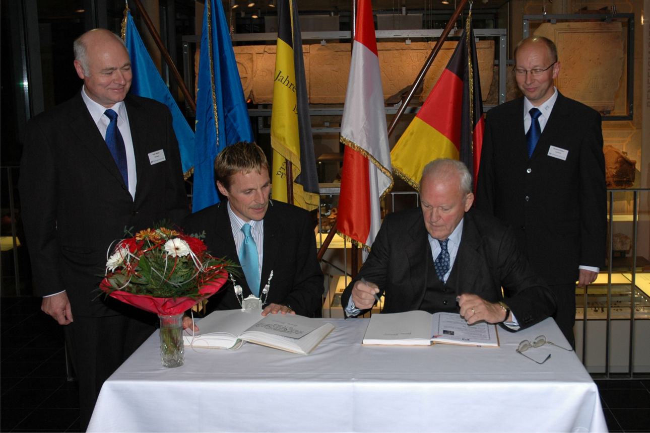 Festansprache anlässlich der Kundenveranstaltung zur Einweihung des Hauptstellen-Neubaus am Römerplatz in Osterburken.