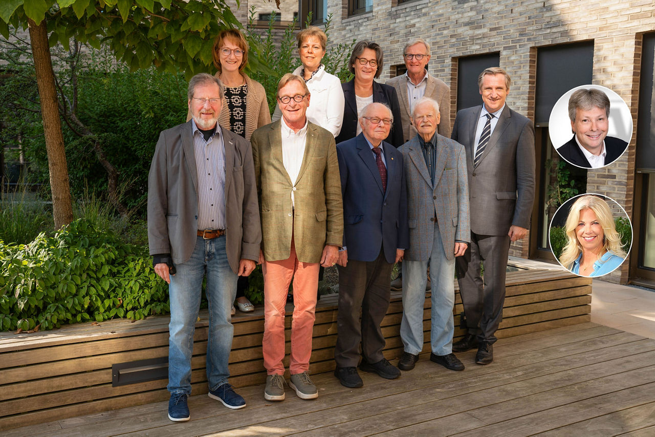 Gruppenfoto des Stiftungsrats
