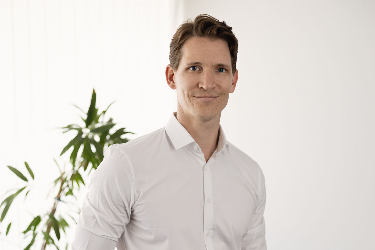 Porträtfoto von Julian Strehlen