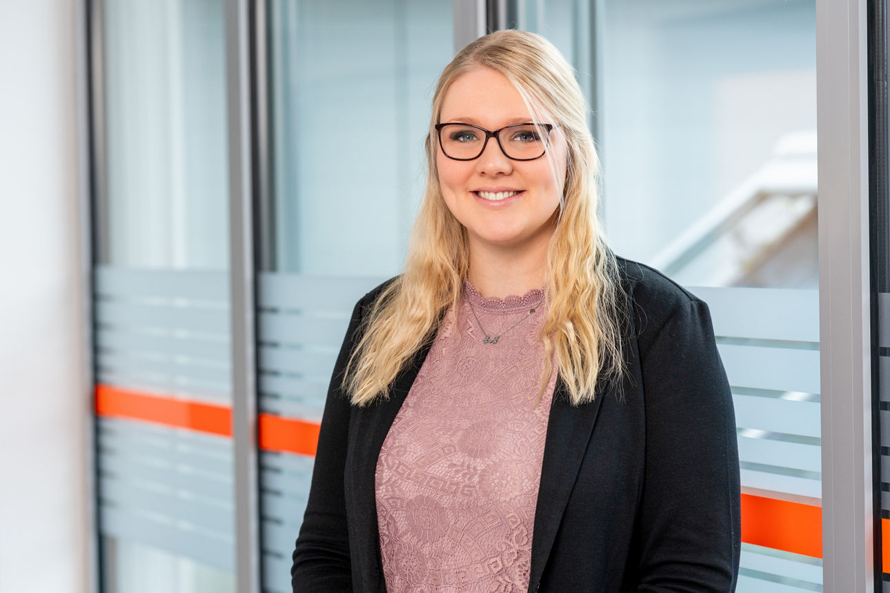 Svenja Feldkamp, Mitarbeiterin der Volksbank eG Westrhauderfehn