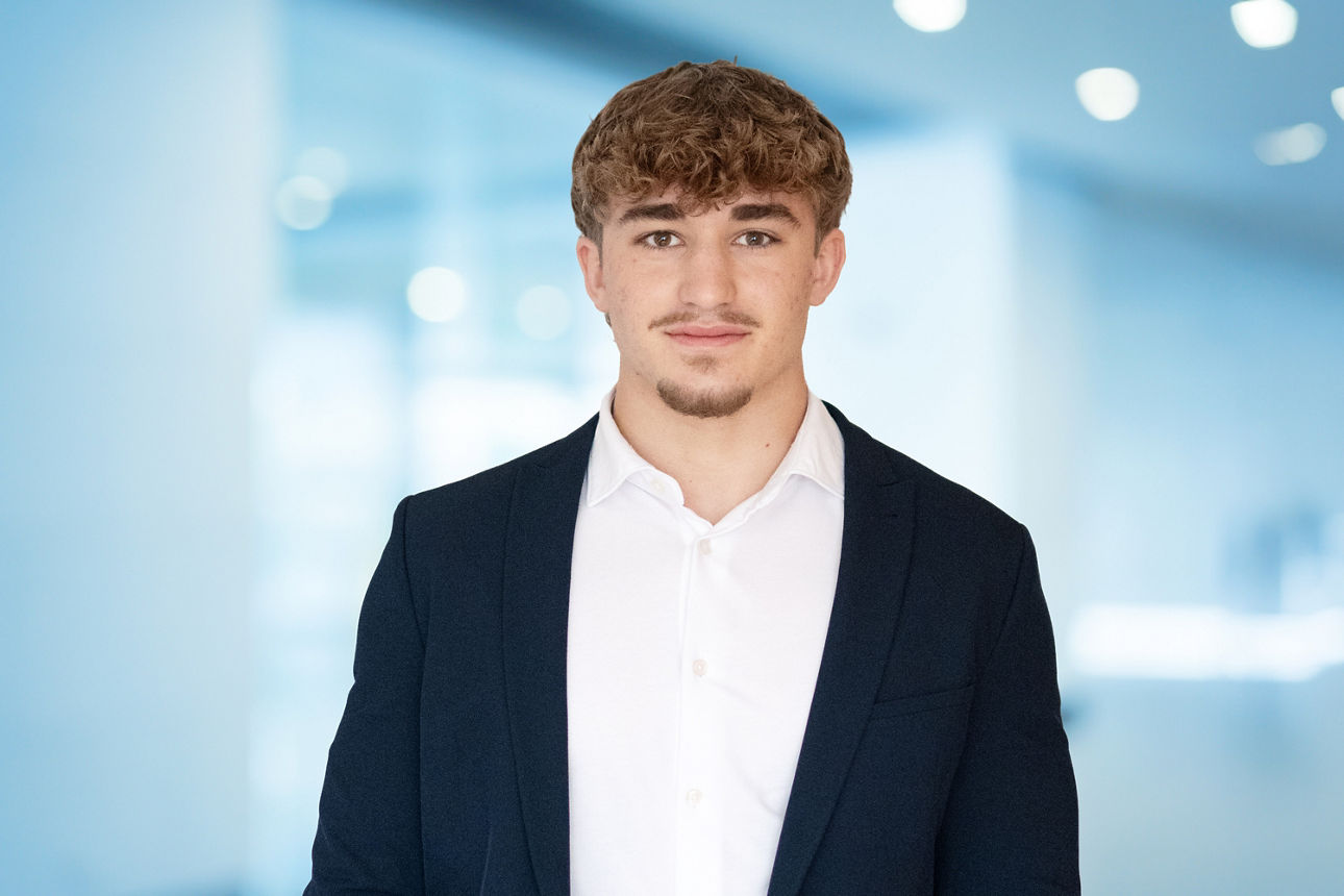 Porträtfoto von Konstantin Syrmoglou
