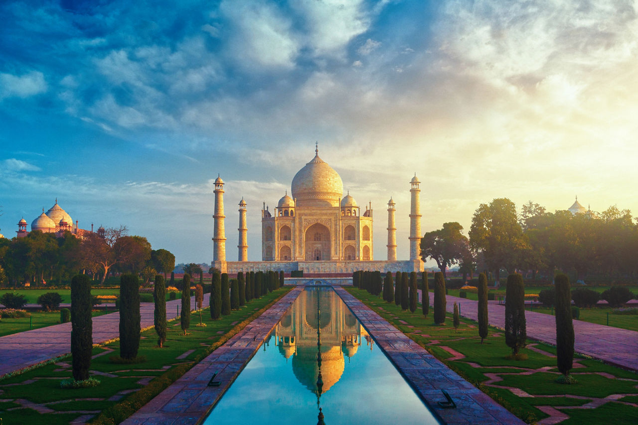 Berühmter Tempel Taj Mahal in Indien