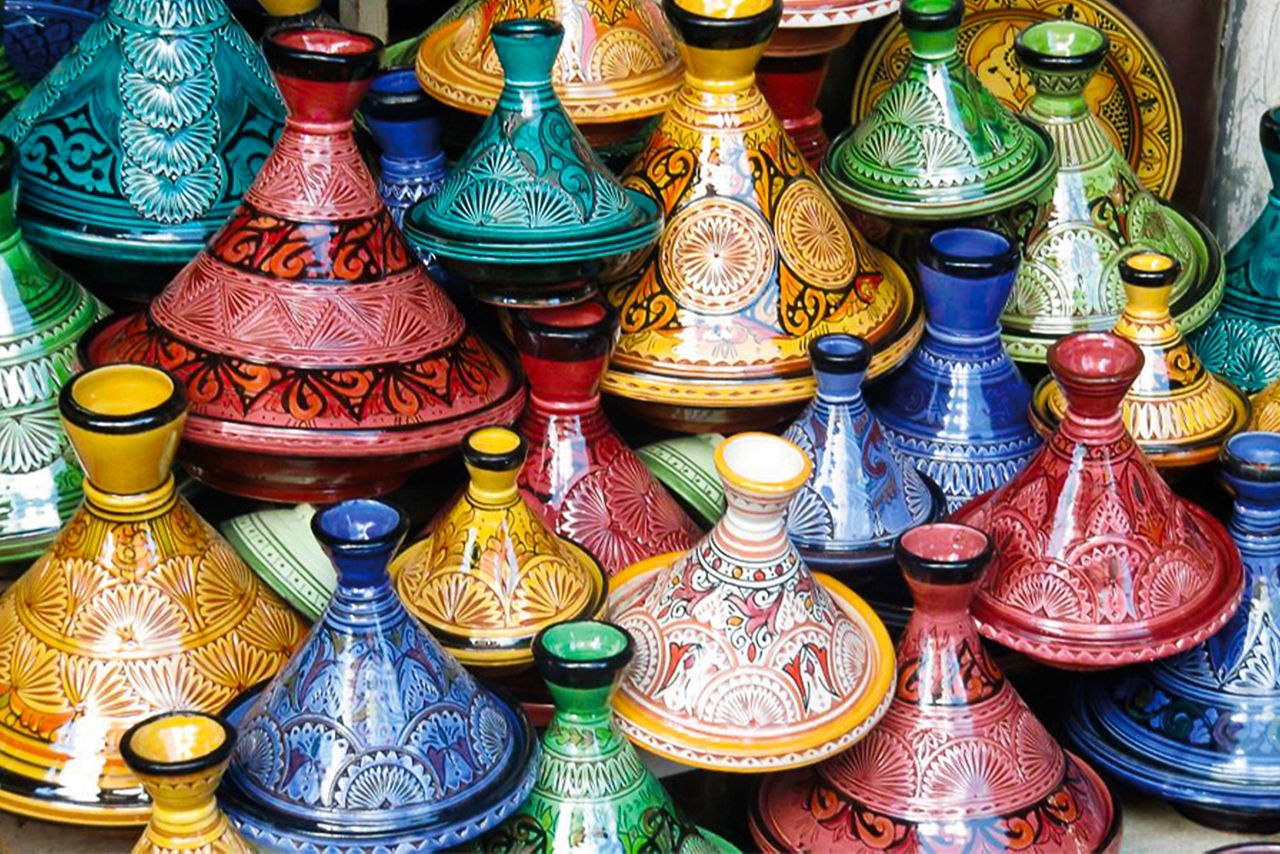 Tajine in verschiedenen Farben 