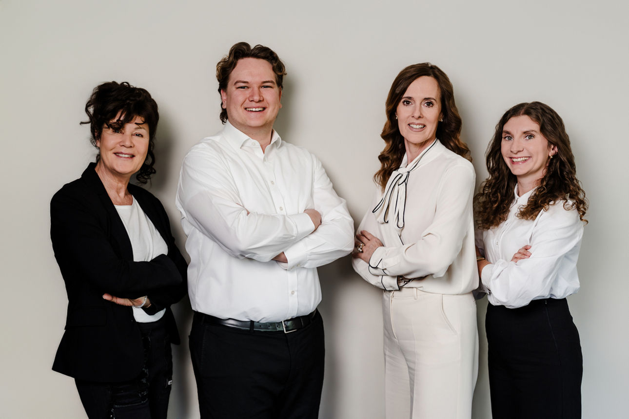 Service & Banking