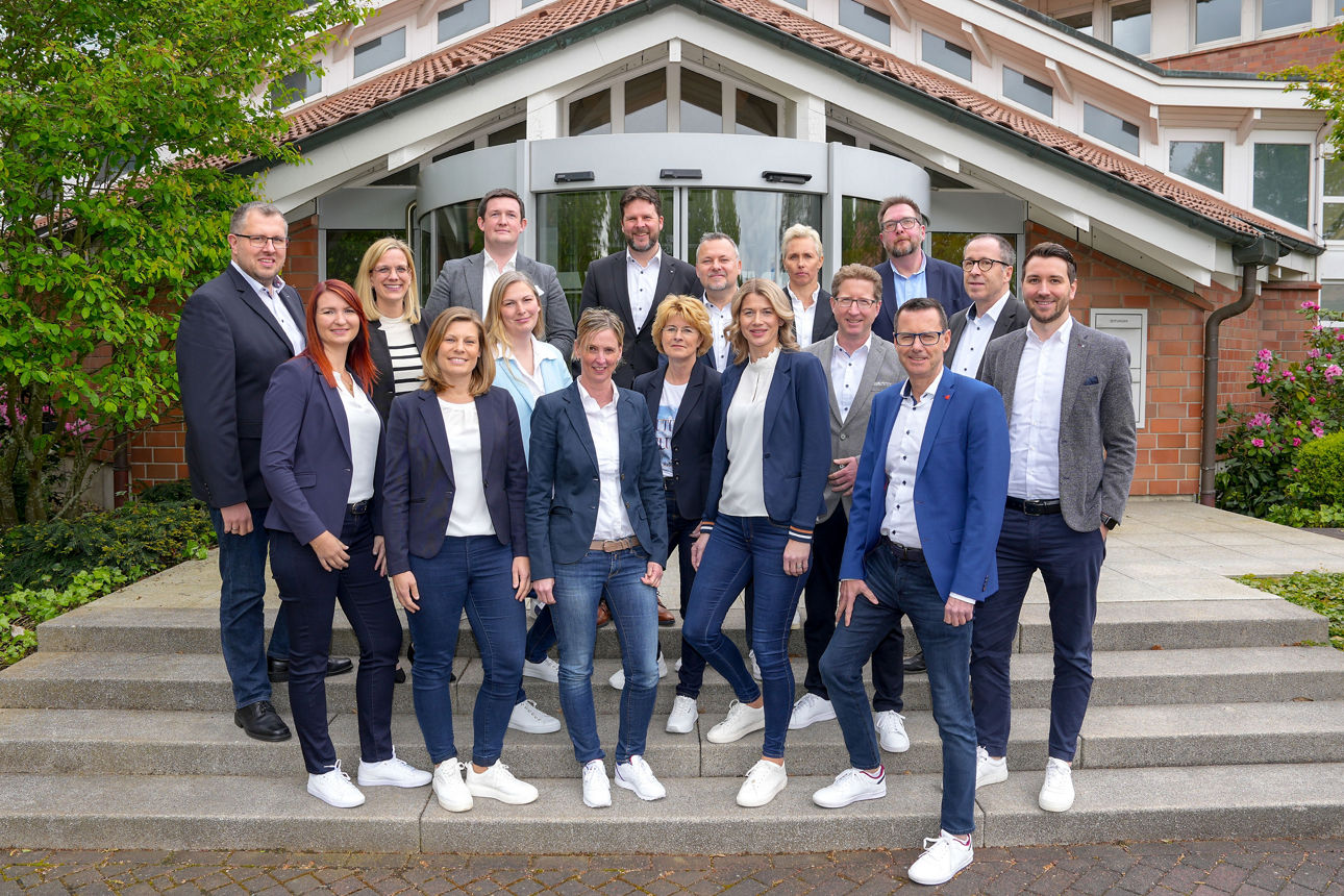 Ein Gruppenbild des Private Banking Teams der Volkbank Mönchengladbach