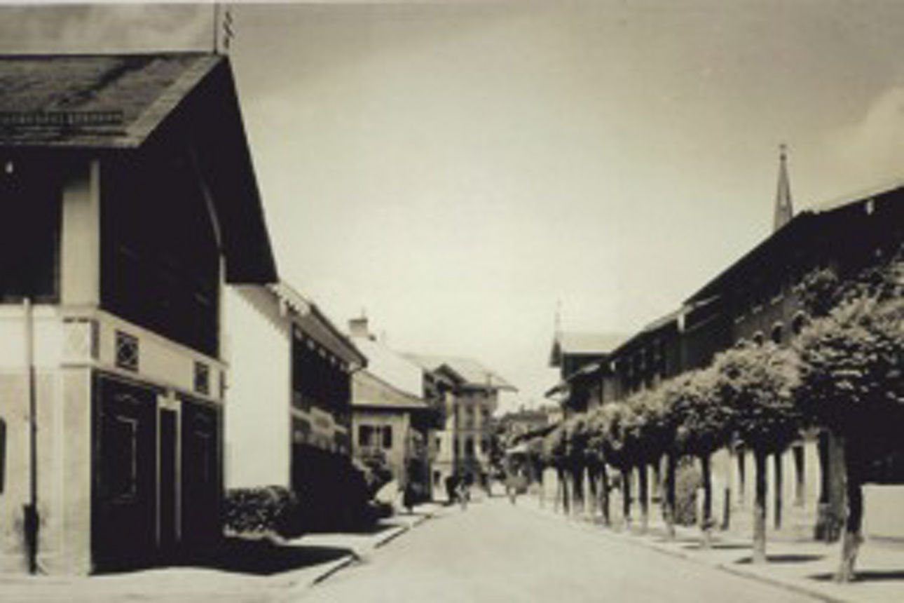 Tegernseer Strasse 