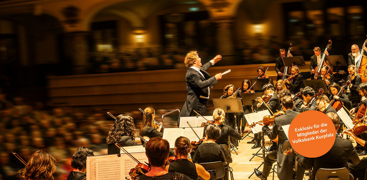Dirigent in einem Orchester