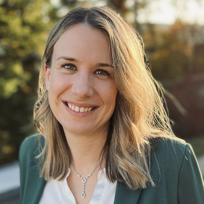 Ansprechpartnerin Martina Theil