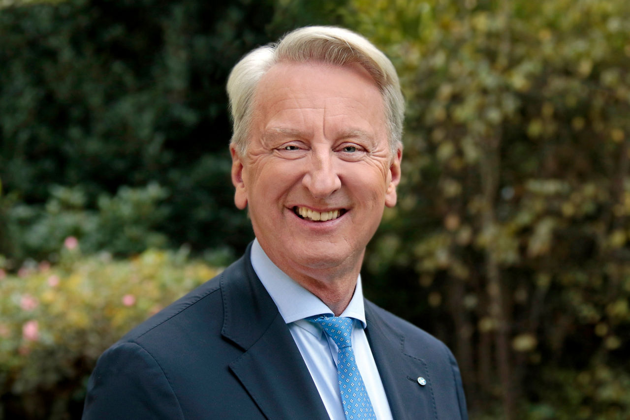 Portrait von Dr. Ekkehard Thiesler, Vorstandsvorsitzender