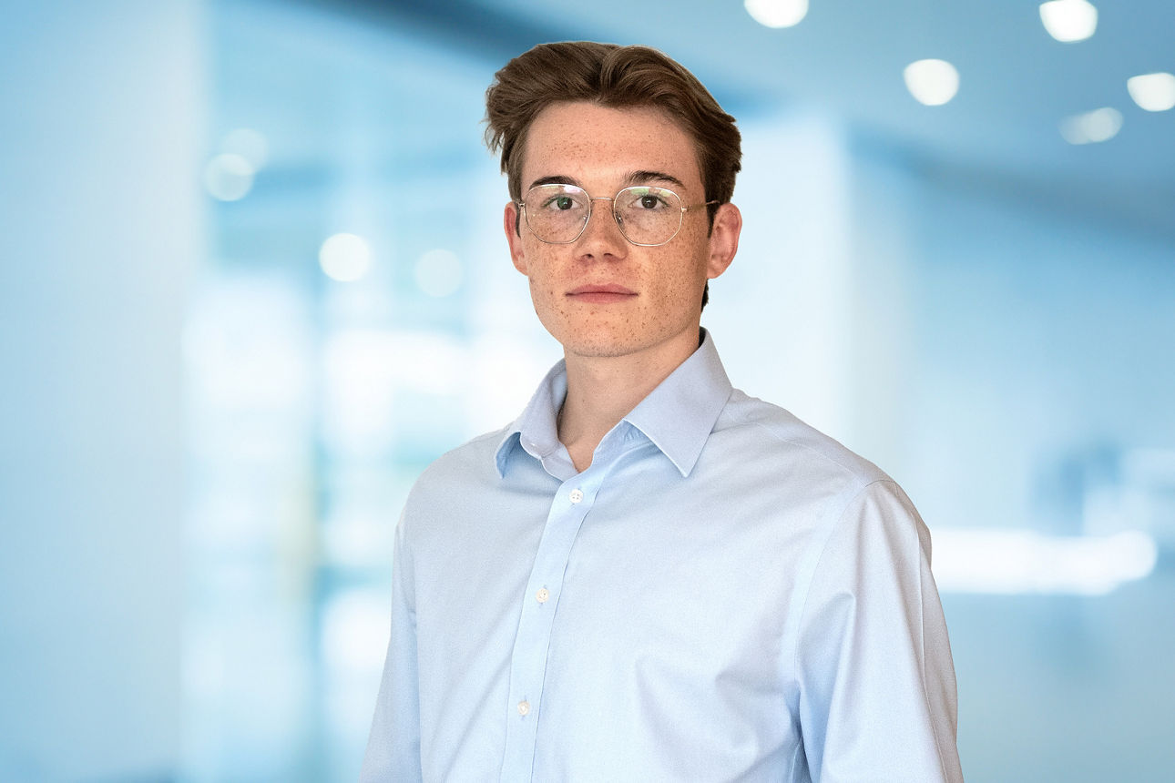 Porträtfoto von Tom Thomas