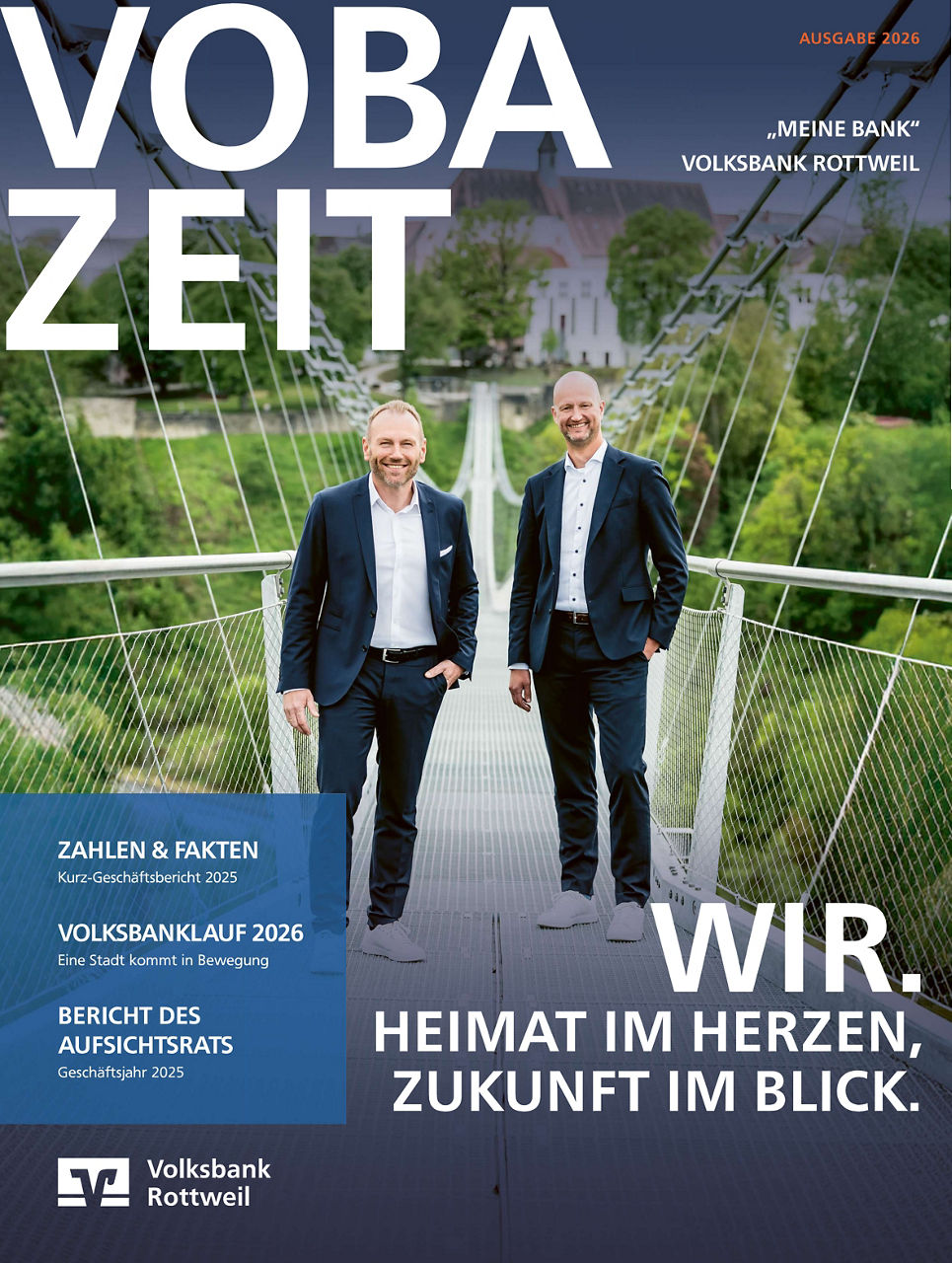 Titelbild der Kundenzeitung. Zwei Männer auf der Hängebrücke in Rottweil.