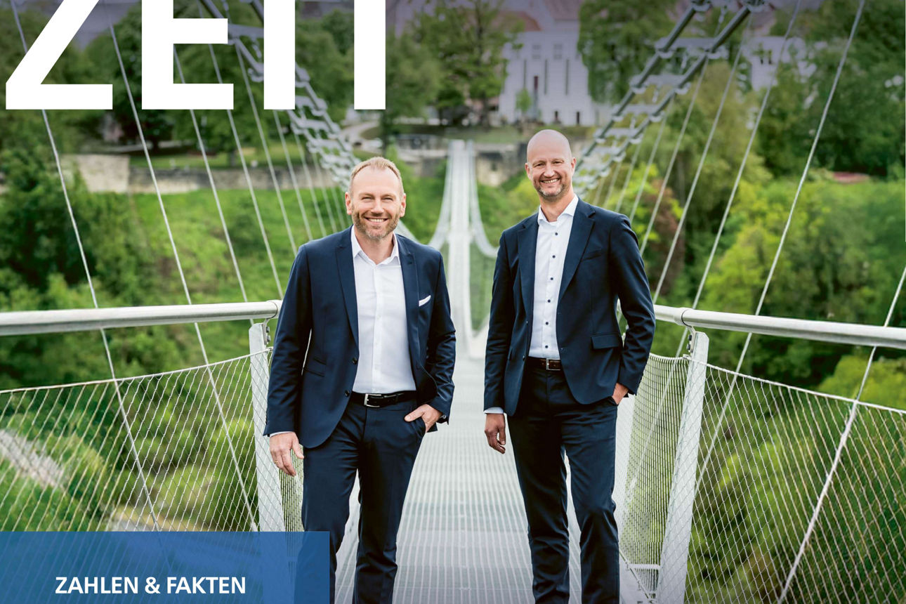 Bild zeigt die Boris Braun und Carsten Brüner auf der Hängebrücke in Rottweil.