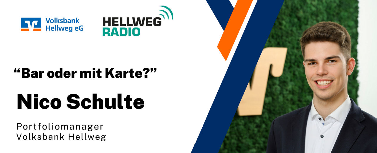 Links steht der Name des Podcasts und des Gasts. Rechts ist ein Foto von Nico Schulte. 