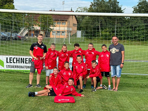 Trainingsjacken für die Fussballjugend
