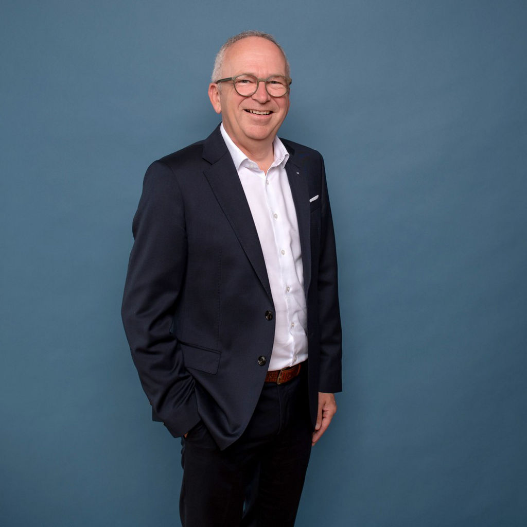 Ulrich Lowis