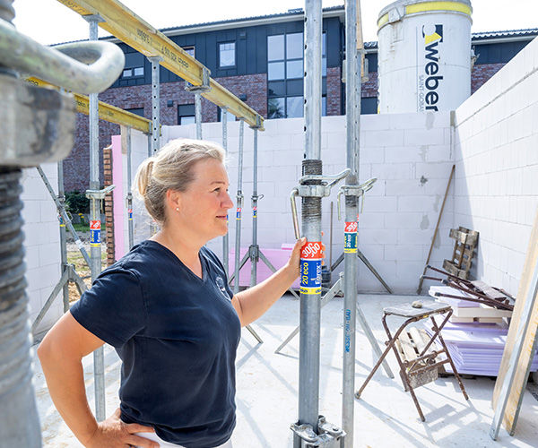 Susann Wesseloh auf der Baustelle