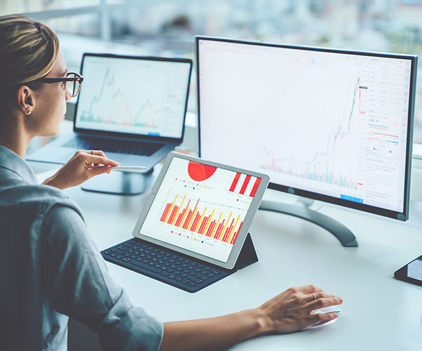 Die Experten von Union Investment identifizieren Zukunftstrends bei der Geldanlage. Davon profitieren auch Kunden der Volksba