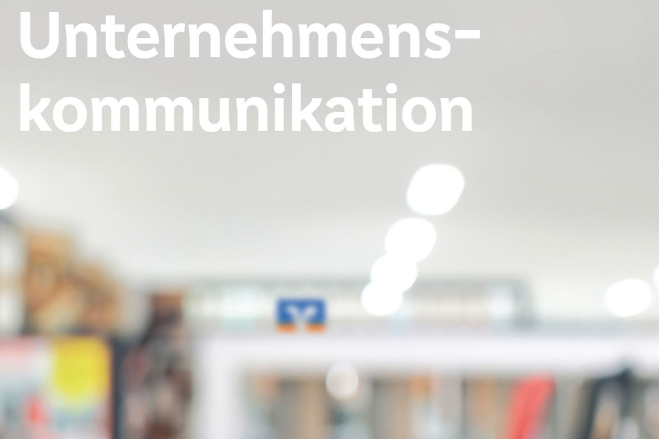 Verschwommener Hintergrund in einen Serviceraum für Kundinnen und Kunden