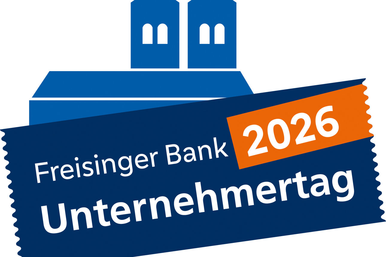 Grafik einer Kirche im Hintergrund mit zwei Türmen in Mittelblau; davor ein Banner in Dunkelblau mit dem Taxt Freisinger Bank Unternehmertag 2026