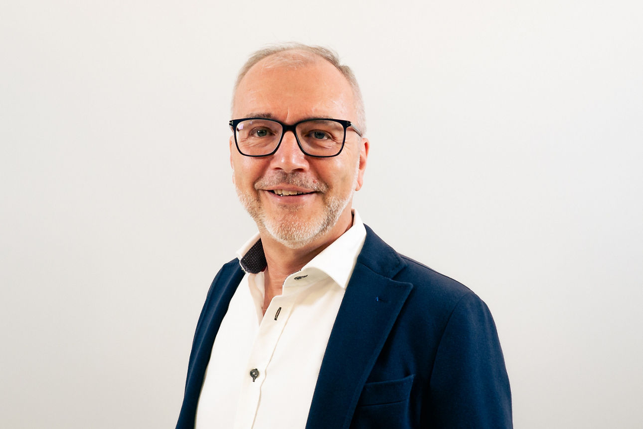 Uwe Schumann Bereichsleiter & Betreuung Leasing- und Factoringgesellschaften