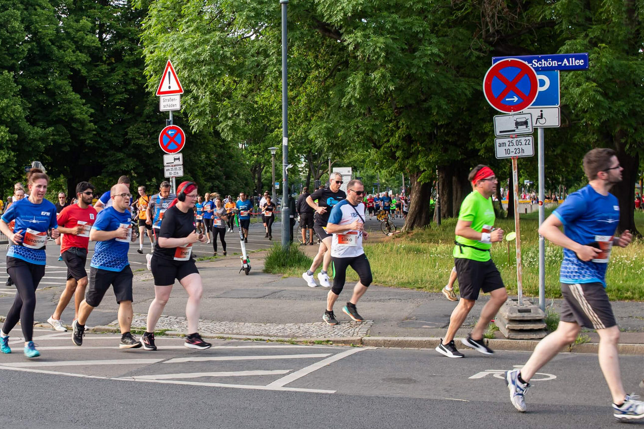 Läufer bei der REWE Team Challenge