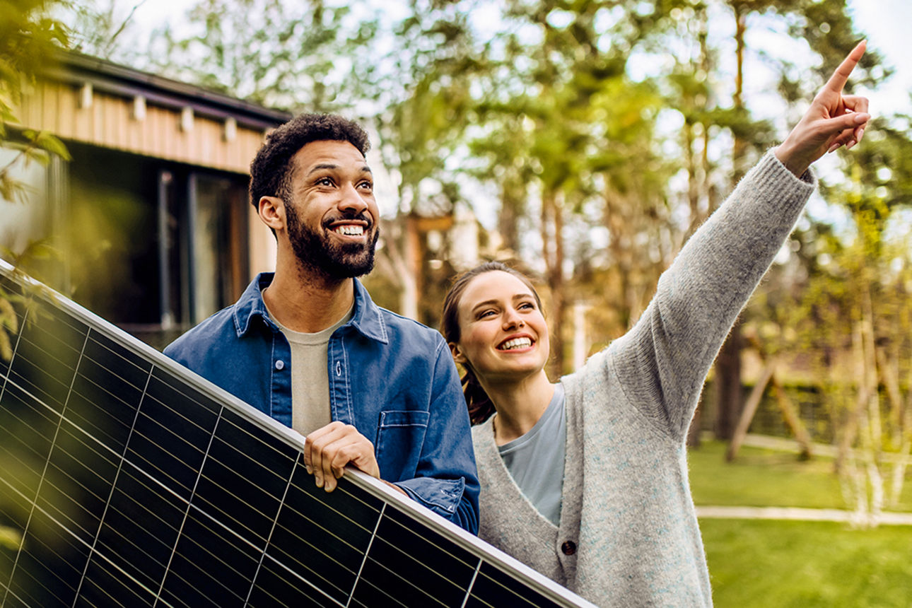 Menschen mit PV - Anlage