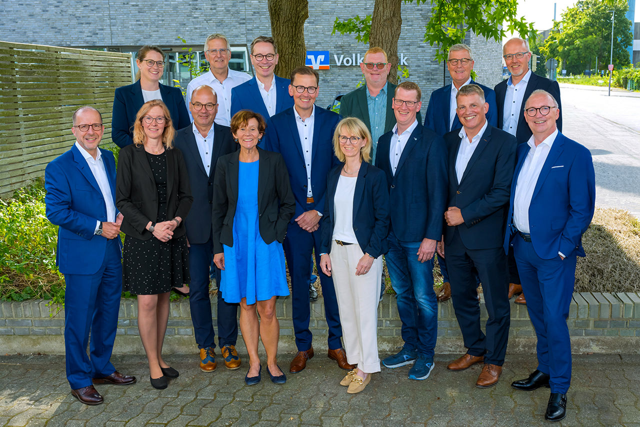 Foto unseres Aufsichtsrats und Vorstands