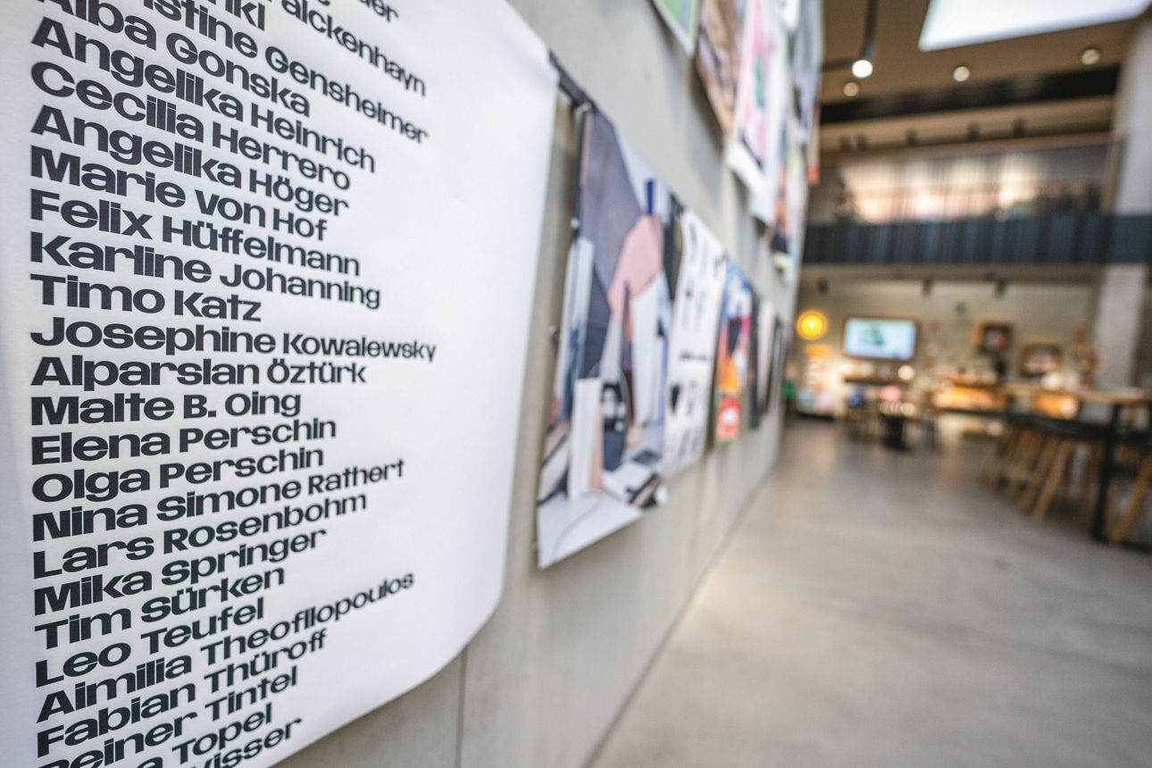 Einblicke in die Volksbank-Lobby in Bielefeld